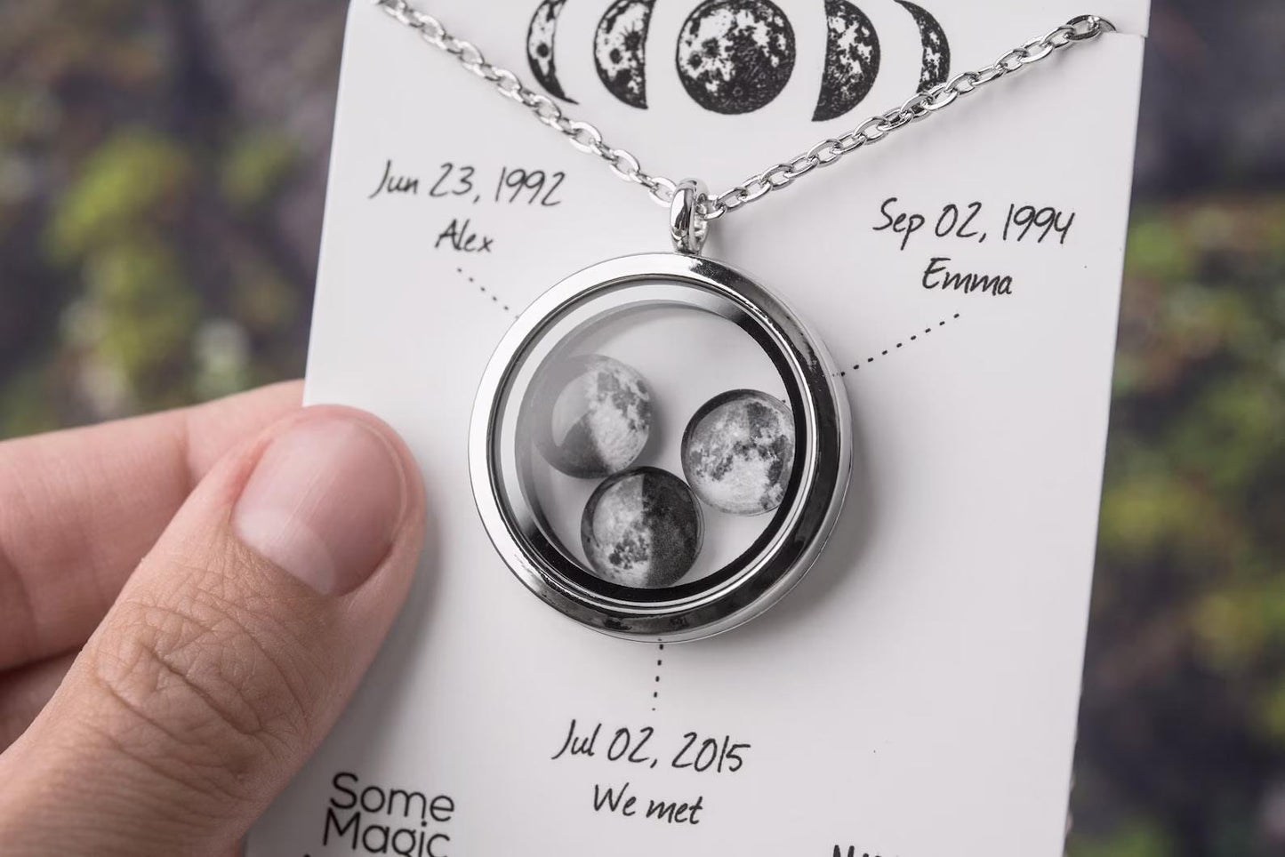 Custom Moon Phase Locket Necklace - Floating Transparent Pendant with 1–5 Moons, Personalized Lunar Jewelry Birthday Gift for Mom, KP.9