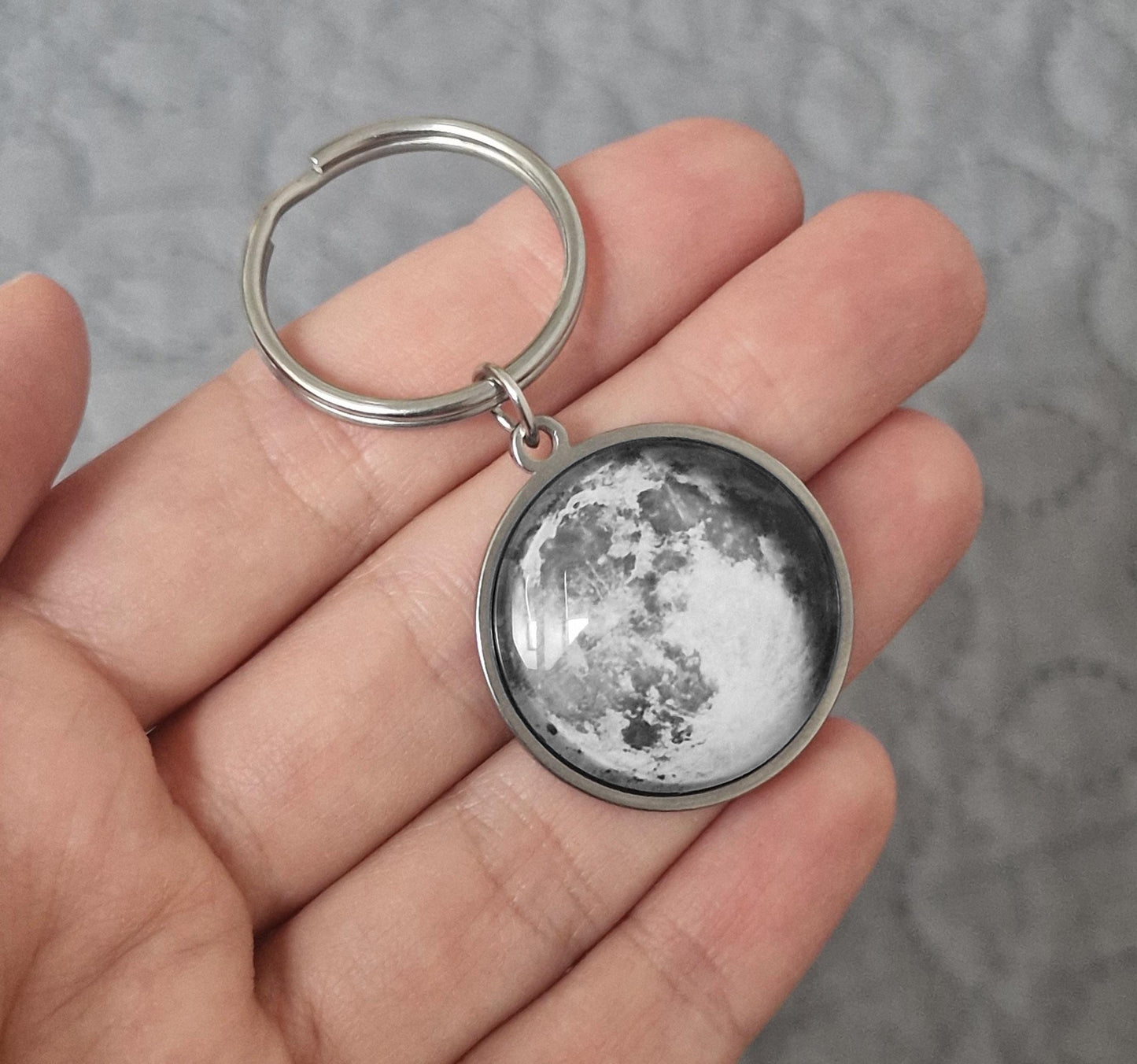 Moon Phase By Date Keychain, Custom Birth Moon Phase Keyring, Personalized Anniversary Birthday Gift For Women, Her, Him, Men Boyfriend RP.1