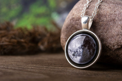 Custom Birth Moon Phase Necklace, Personalized Jewelry Gift for Women, Anniversary Gift for Her, Lunar Necklace, Night Sky Jewelry, KP.7