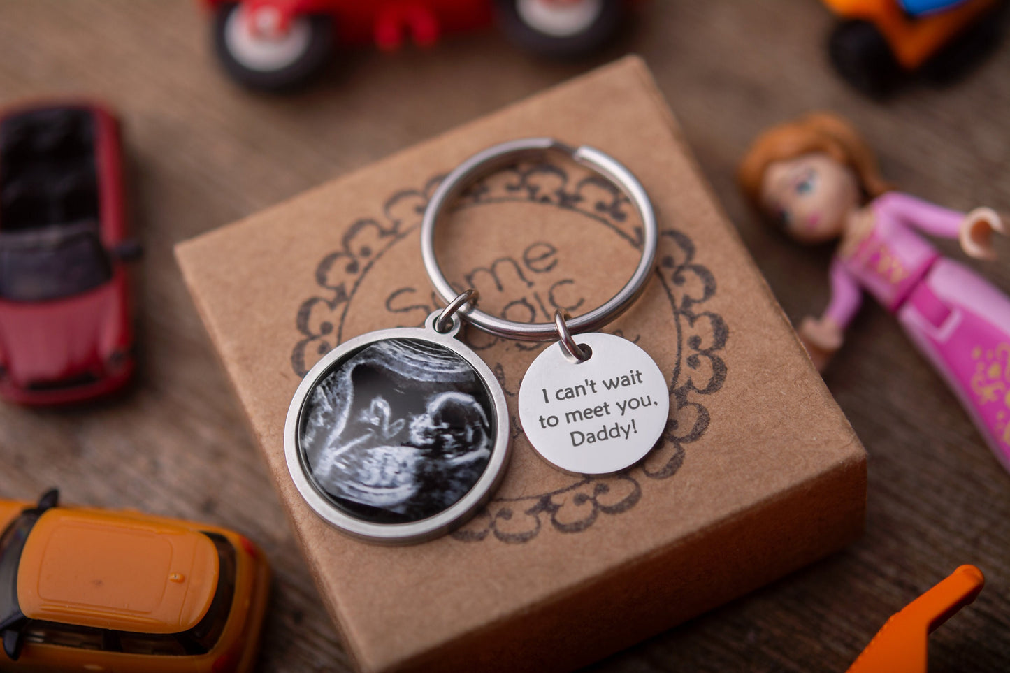 Baby Ultrasound Pregnancy Gifts for New Daddy to Be Keychain with Custom Ultrasound Scan Picture Personalized Keyring for Expecting Dad C.1