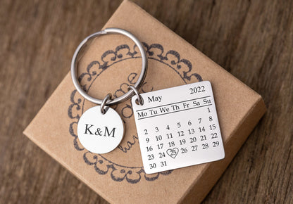 Personalized Calendar Keychain Date Keyring Gift Wedding Day Gift Special Date Gift Personalised Keyring Weddings Gift Anniversary Gift, C.2