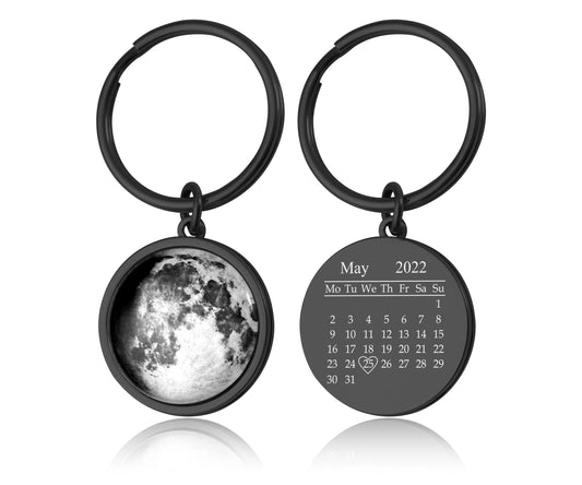 Calendar Keychain with Custom Moon Phase from That Date, Personalized Anniversary Gift For Him or Her, Birthday Gift For Men or Women, C.1