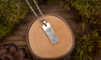 Fingerprint Memorial Necklace for Men or Women, Keepsake Pendant for Him or Her, Grief Gift, Loss of Mother or Father, Dad or Mom, KP.2/C.2