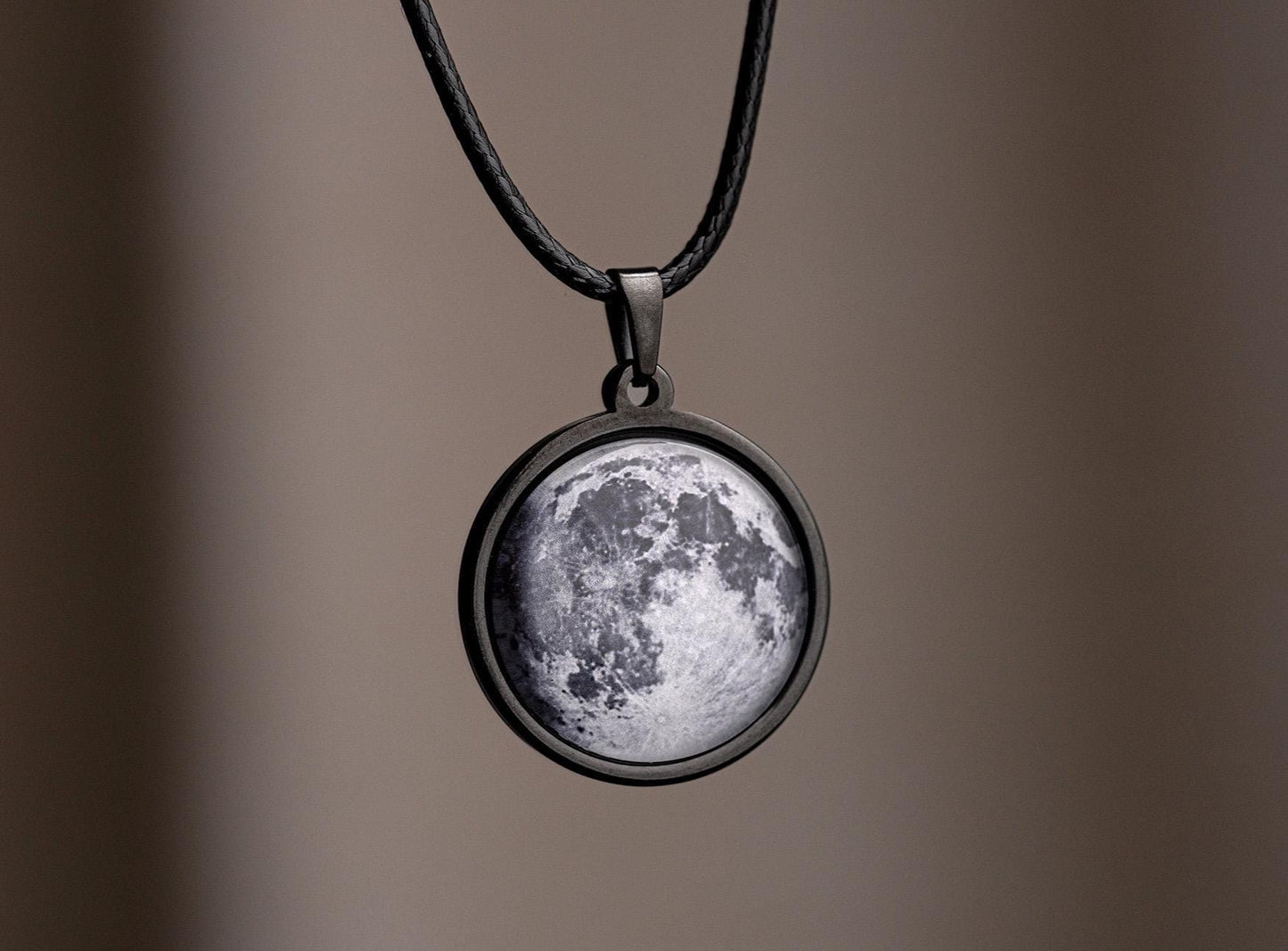Moon Necklace for Him - Custom Pendant for Men with Moon Phase by Date, Personalized Jewelry Birthday or Anniversary Gift for Boyfriend RP.1