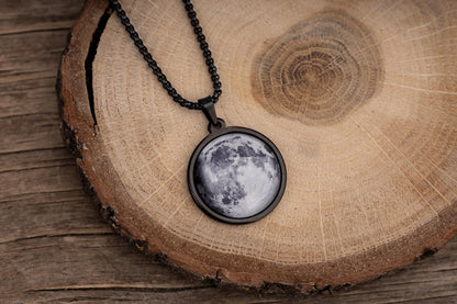 Custom Moon Phase Necklace with Engraving on Back, Birthday Gift For Men, Anniversary Gift For Him, Personalized Pendant for Boyfriend, RP.1