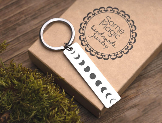 Full Moon Cycle Keychain, All Phases of the Moon Jewelry, Celestial Keyring, Birthday or Anniversary Gift for Boyfriend or Girlfriend, C.2