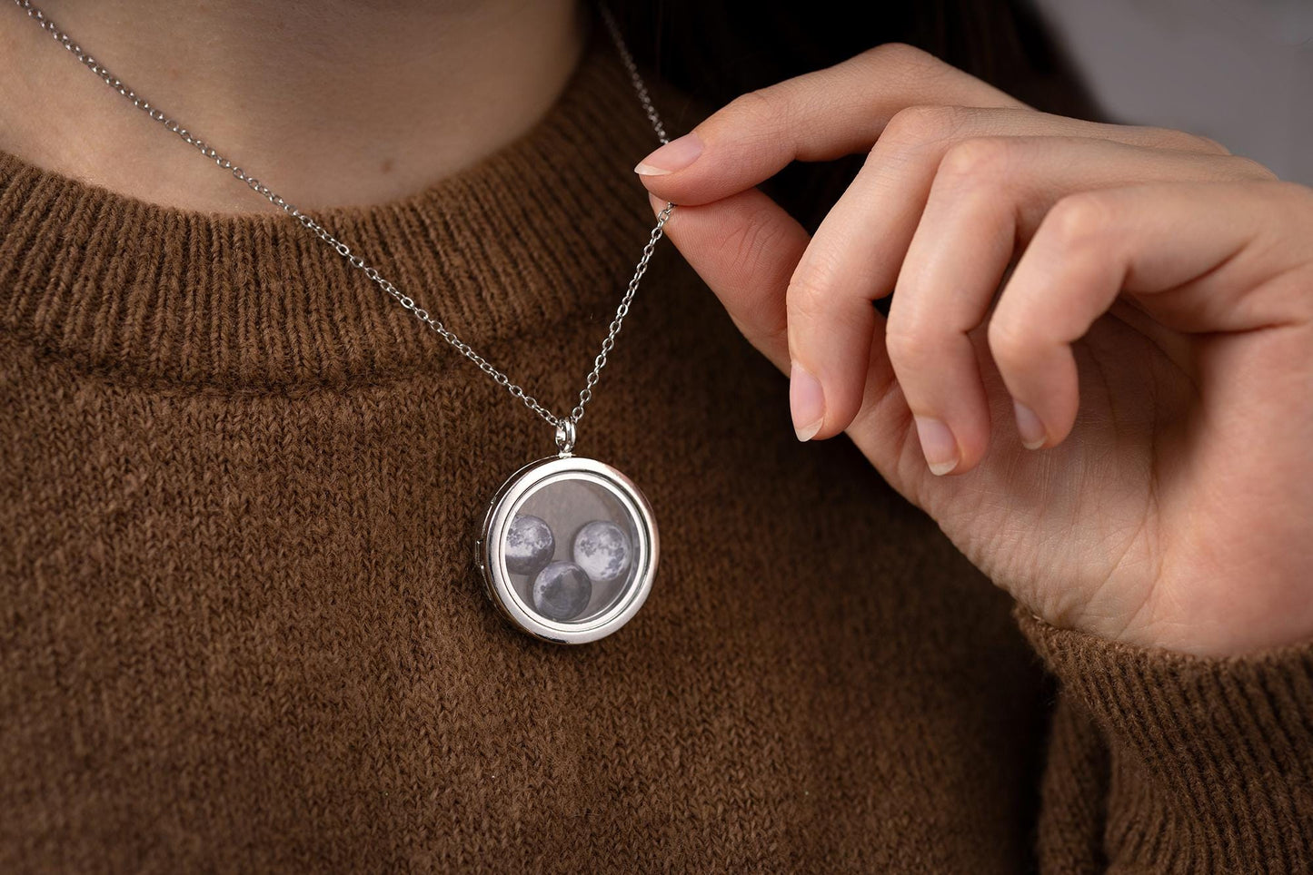 Custom Moon Phase Necklace Locket, Mother's Day Gift For Mom, Anniversary Birthday Gift For Women, Personalized Gift For Her, Wife, KP.9