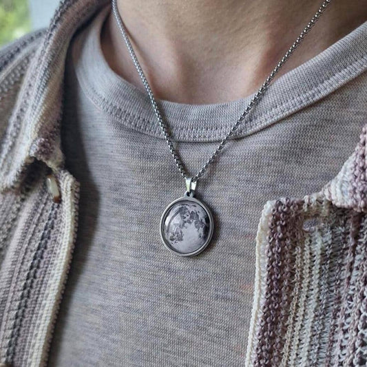 Moon Necklace for Men with Custom Lunar Phase from Your Special Date, Personalized Jewelry - Birthday or Anniversary Gift for Him, RP.1