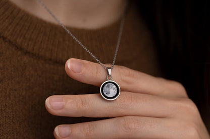 Custom Initial & Moon Necklace, Sweet 16 Birthday Gift, Personalized Gift for Her, Minimalist Layered Necklace, Engraved Teen Jewelry, KP.7