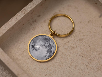 Silver Moon Phase Keychain, Personalized Gift for Him or Her, Christmas Gift for Boyfriend or Girlfriend, Custom Birthday Gift for Mom, RP.1