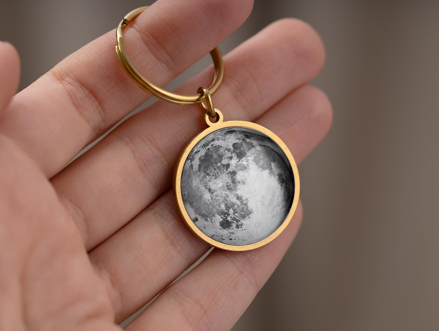 Custom Moon Phase Keychain, Personalized Gift for Him or Her, Christmas Gift for Boyfriend or Girlfriend, Birthday Gift for Dad or Mom, RP.1