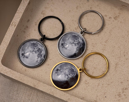 Custom Moon Phase Keychain, Personalized Gift for Him or Her, Christmas Gift for Boyfriend or Girlfriend, Birthday Gift for Dad or Mom, RP.1