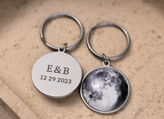 Custom Moon Phase Keychain, Personalized Gift for Him or Her, Christmas Gift for Boyfriend or Girlfriend, Birthday Gift for Dad or Mom, RP.1
