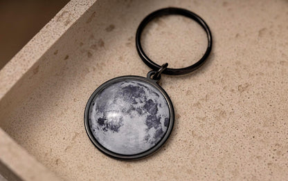 Silver Moon Phase Keychain, Personalized Gift for Him or Her, Christmas Gift for Boyfriend or Girlfriend, Custom Birthday Gift for Mom, RP.1